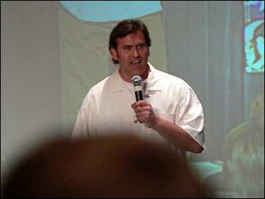 Bruce Campbell at Fangoria's Weekend of Horrors!