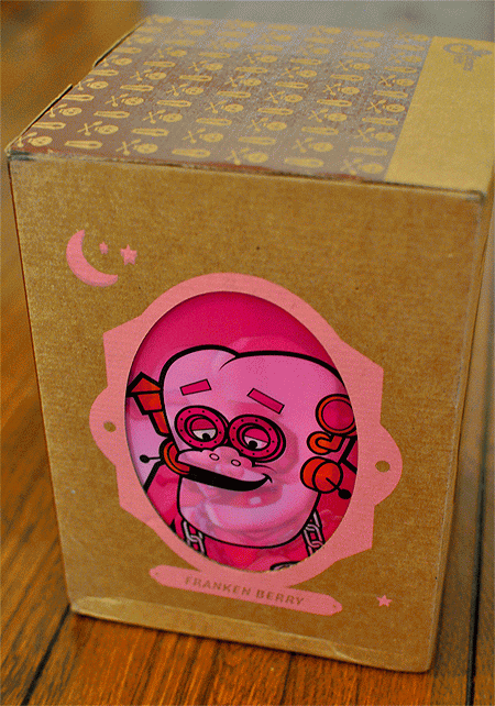 General Mills special 'Monster Makeover' Monster Cereals box - lenticular Franken Berry!