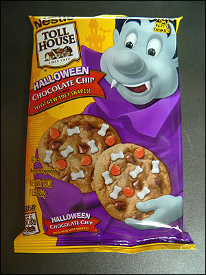 Dracula wants to sink his fangs into chocolate chips instead of your neck!