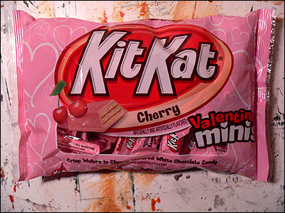 Valentine's Day Kit Kats!? NOOOOOOOOOOOOOOOO!!