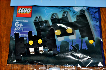 The 2010 LEGO Halloween Bat! LEGO Number 40014