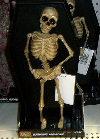 Yo go girl! Shake that bony moneymaker!