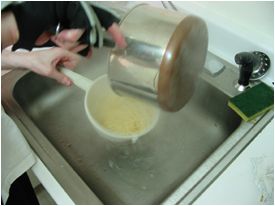 Oooh! Steamy Sex Scene! Ok it's not sex, it's spaghetti. Close enough.