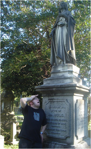 Another great thing about this cemetery is the awesome statues everywhere Another great thing about this cemetery is the awesome statues everywhere