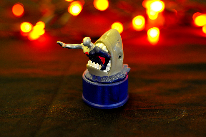 Monsters Meet Pepsiman Horror Shark Jaws bottle cap figure from Japan!