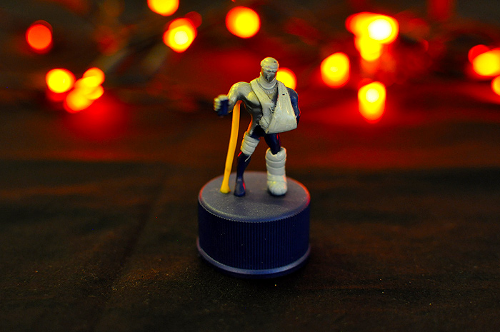 Monsters Meet Pepsiman Injured bottle cap figure from Japan!