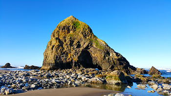 One of the two sea stacks at Silver Point on our 20th wedding anniversary, October 20th, 2019.