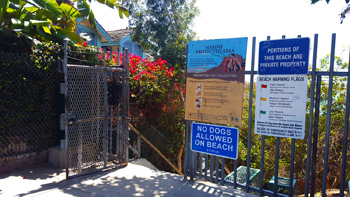 The entrance to the Thousand Steps Beach.