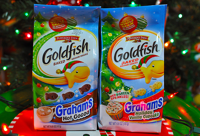 Hot Cocoa and Holiday Vanilla Cupcake Goldfish Grahams