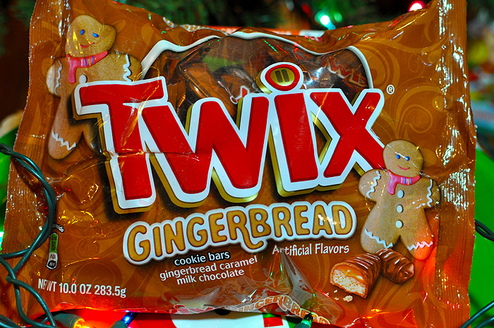 Twix Gingerbread Cookie Bars