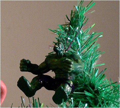 RAAAAAAAAAR! HULK HATE TREE!