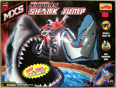 Somebody, please train a shark to do this.